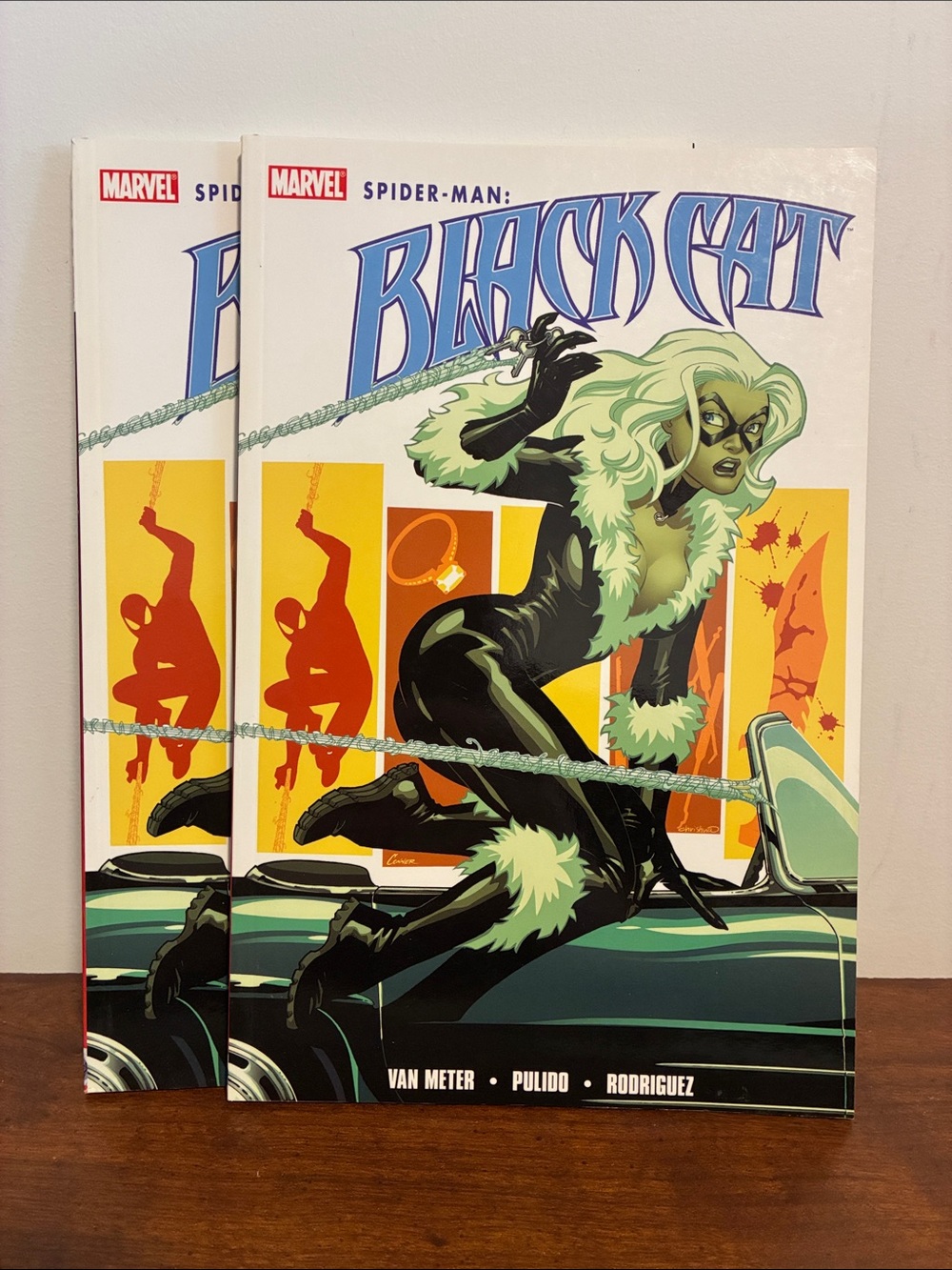 Marvel Spiderman Blackcat Graphic Novel, Comic Book